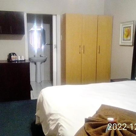 Hemmingways Bed & Breakfast King William's Town Ngoại thất bức ảnh