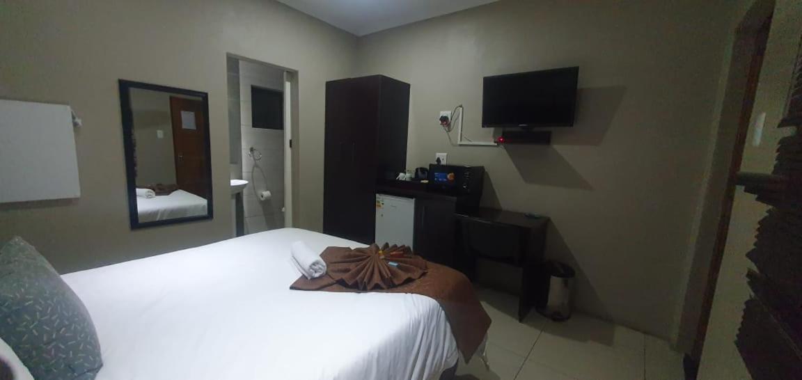Hemmingways Bed & Breakfast King William's Town Ngoại thất bức ảnh