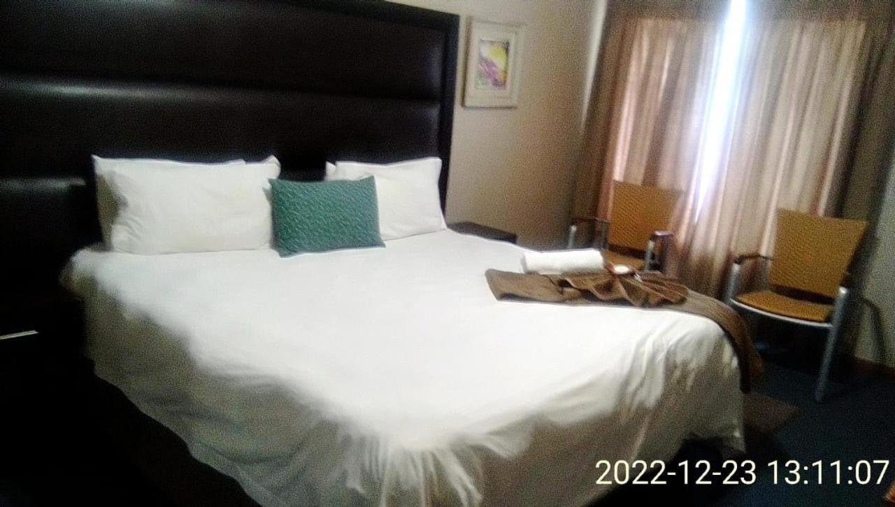 Hemmingways Bed & Breakfast King William's Town Ngoại thất bức ảnh