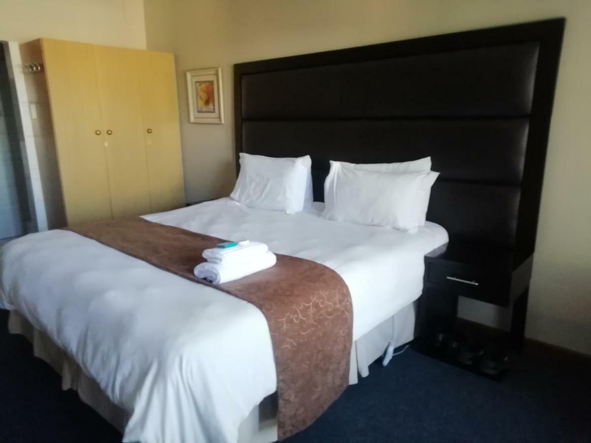 Hemmingways Bed & Breakfast King William's Town Ngoại thất bức ảnh
